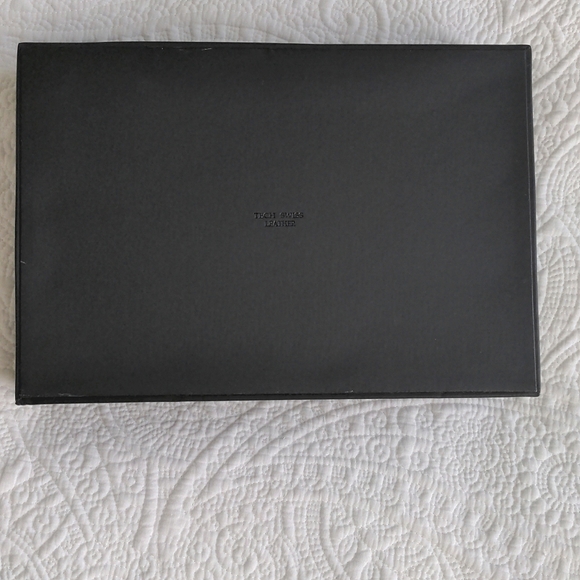 TECHSWISS Eyeglasses & Sunglasses Storage Case in Black Leather - Picture 13 of 14